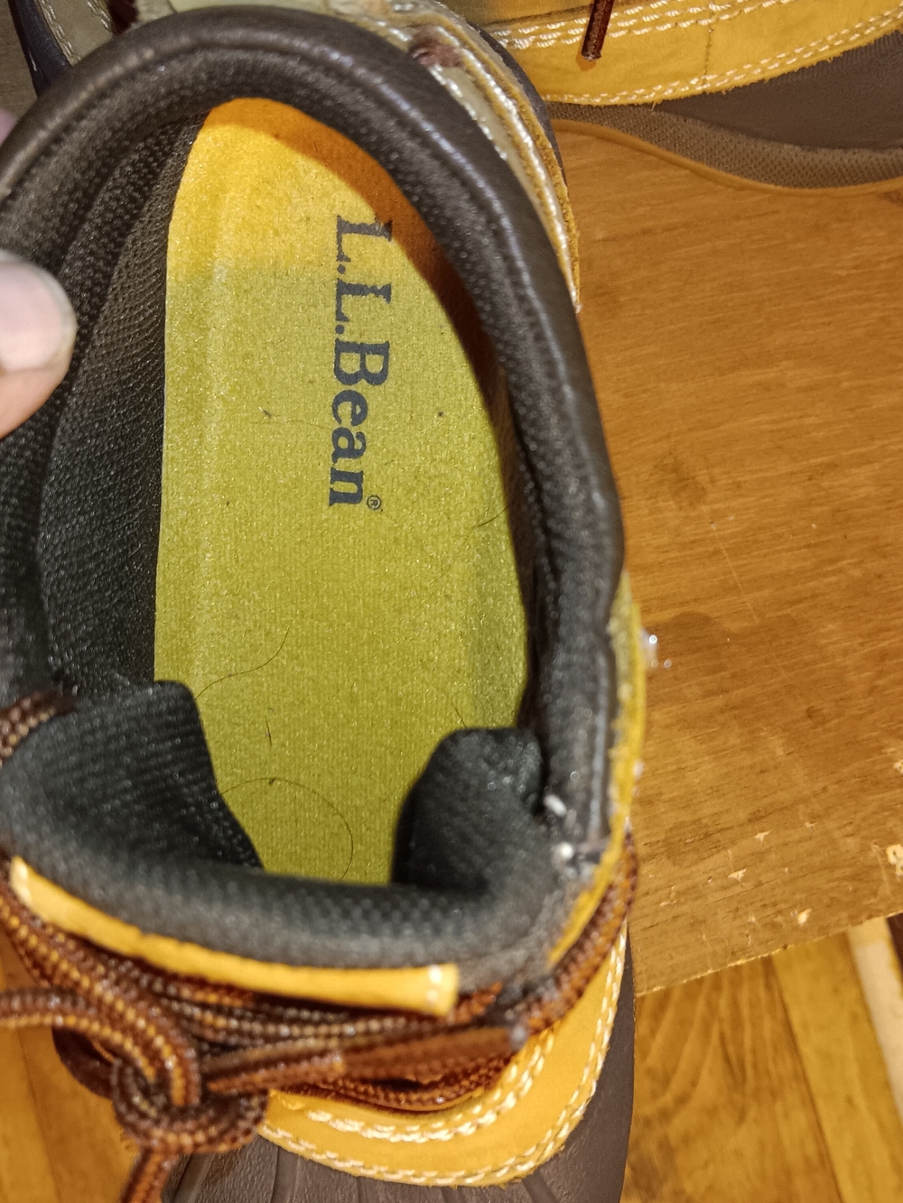 L.L. Bean Womans Tan and Brown Duck Boots - Picture 4 of 14